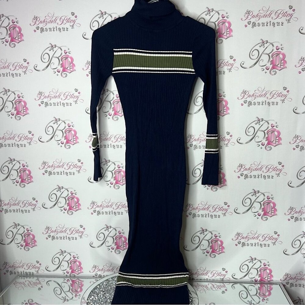 Hera dress turtleneck Elegant Black and Green Striped long sleeve knit Dress